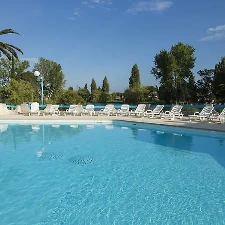 Hotell Sowell L'olivier Arles